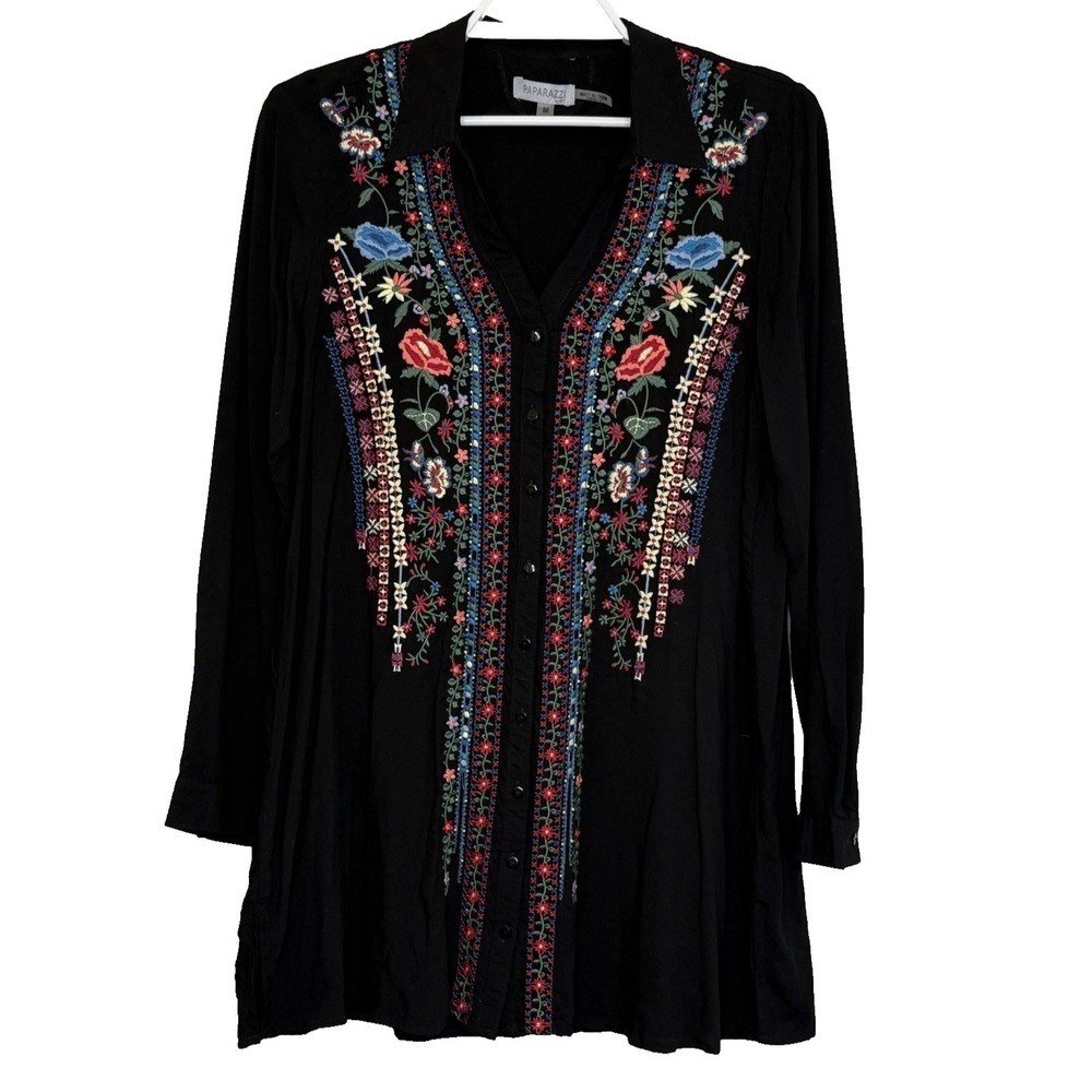 Paparazzi Tunic Top Womens Size Medium Black w/ Embroidered Floral Print V-Neck